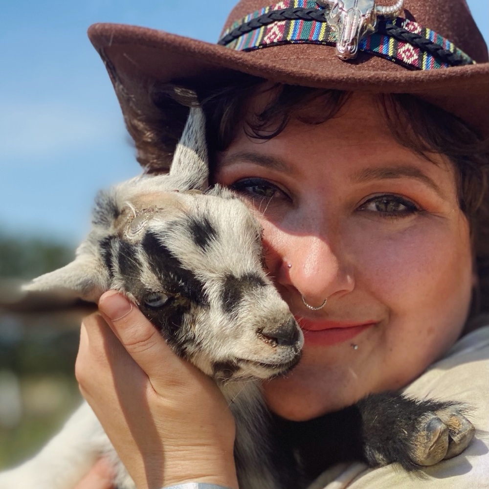 Meet your Posher, Danielle